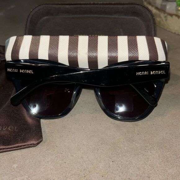 Henri Bendel Carmen cat eye sunglasses main image 4